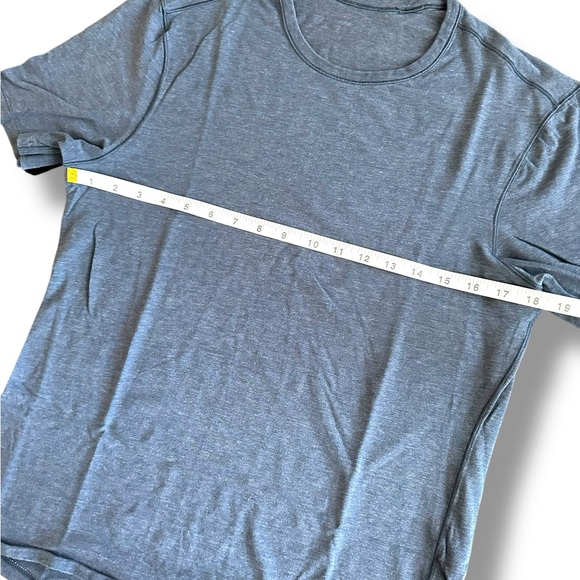Lululemon the Fundamental Shirt Short Sleeve Men’s Blue Gym Running Athletic Tee - Picture 9 of 10